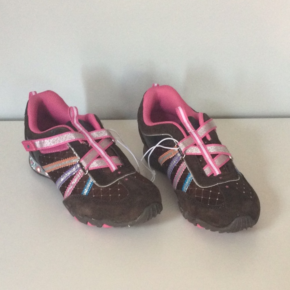 ✨NWOT - Xhilaration Girl’s Sneakers/Trainers✨